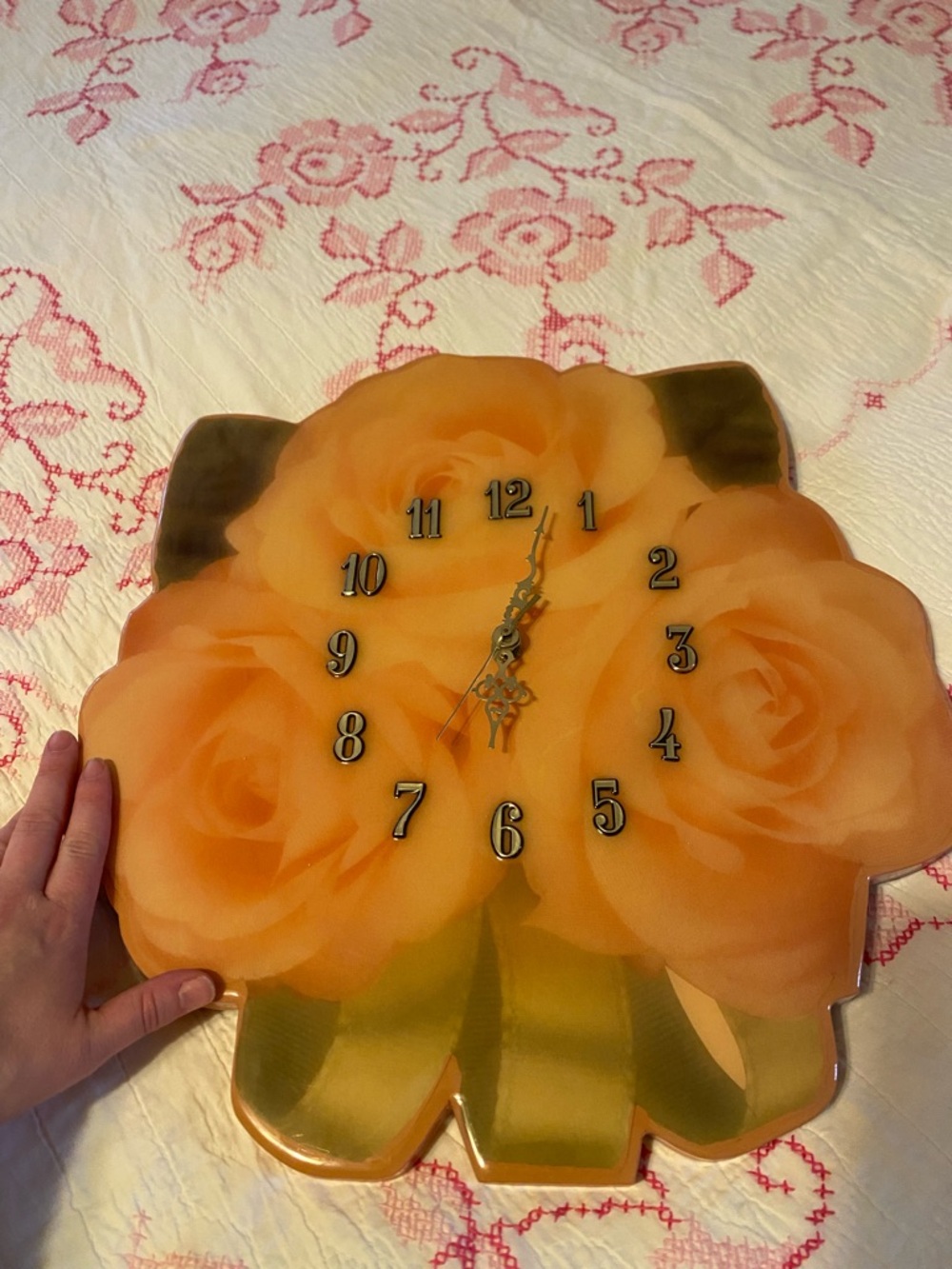 AMAZING Vintage Wooden Pink Rose Wall Clock Cottagecore Granny Chic